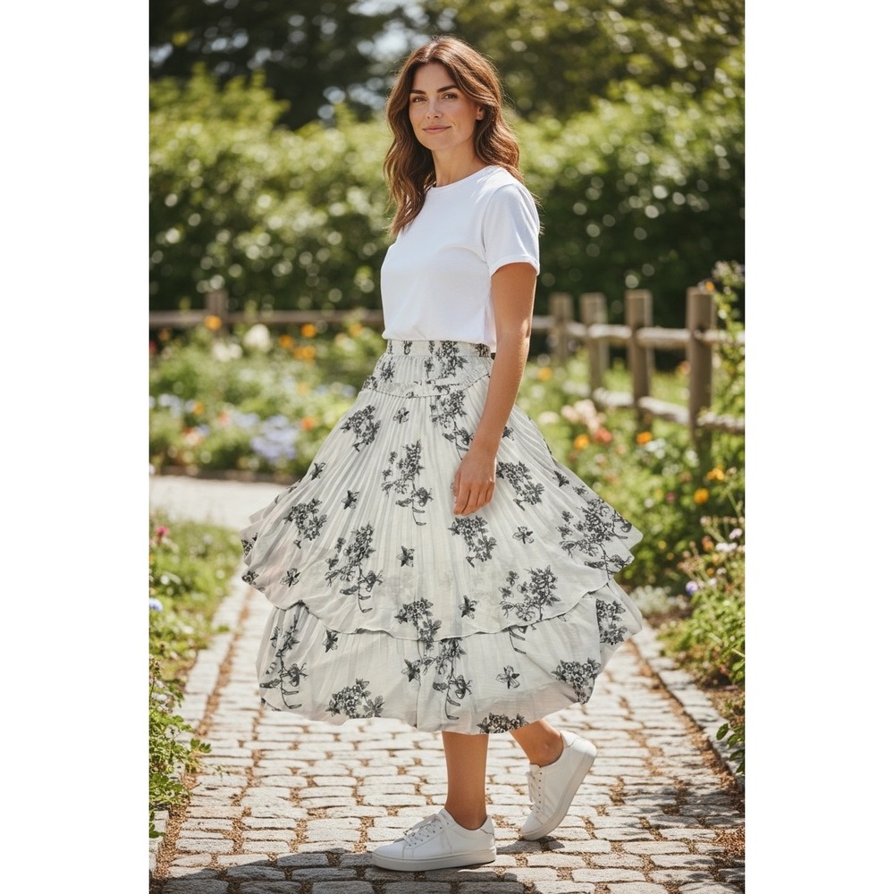 Club Monaco Double Layer Pleated Skirt, Blue Floral Print, Midi‎ Length NWT